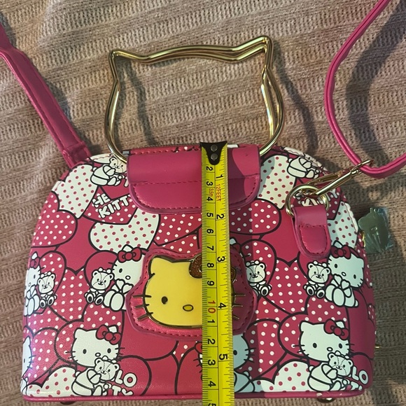 Unique hello kitty convertible bag - Picture 6 of 7